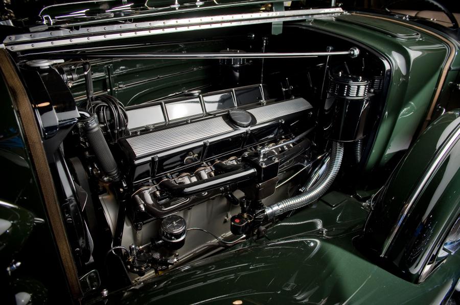  Cadillac V16 Convertible Phaeton by Fleetwood 1933 года  (фото 5 из 7)